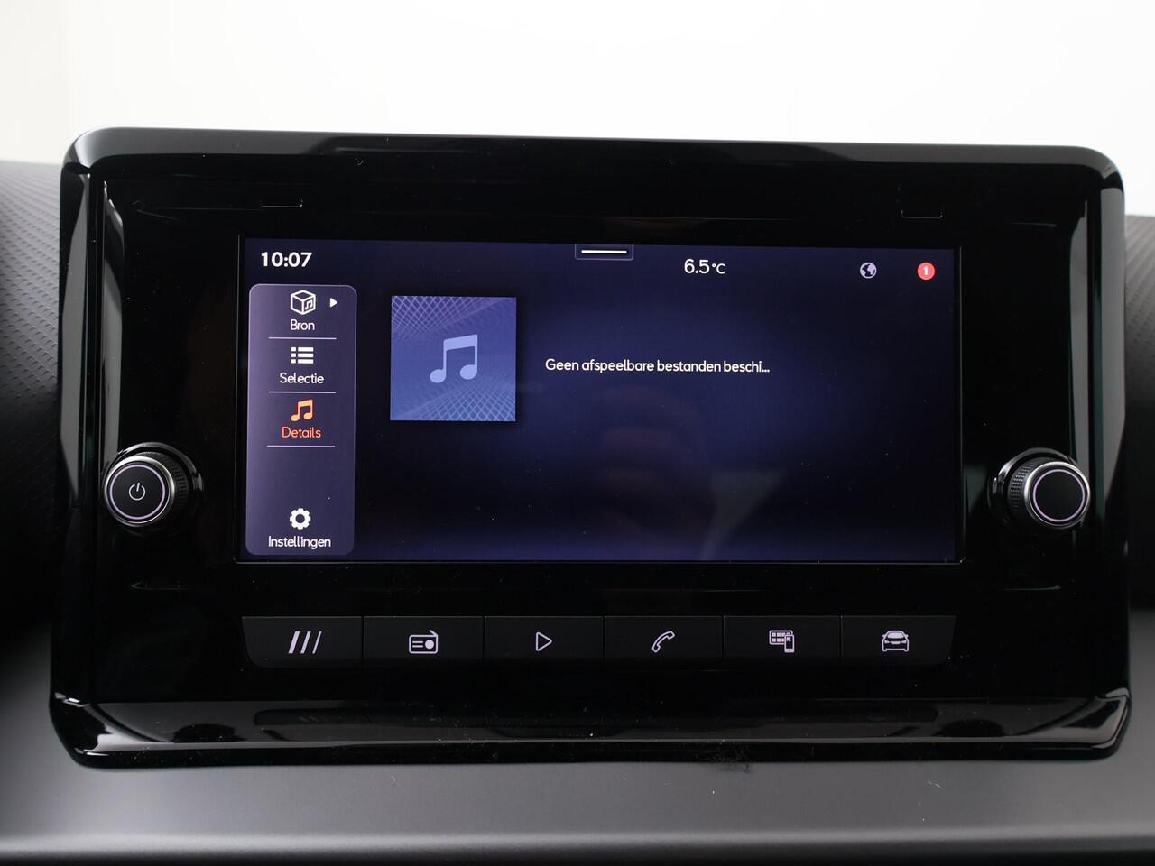 Seat Arona FR Business Connect 1.0 70 kW / 95 pk EcoTSI SUV 5 versn. | Black Pack |