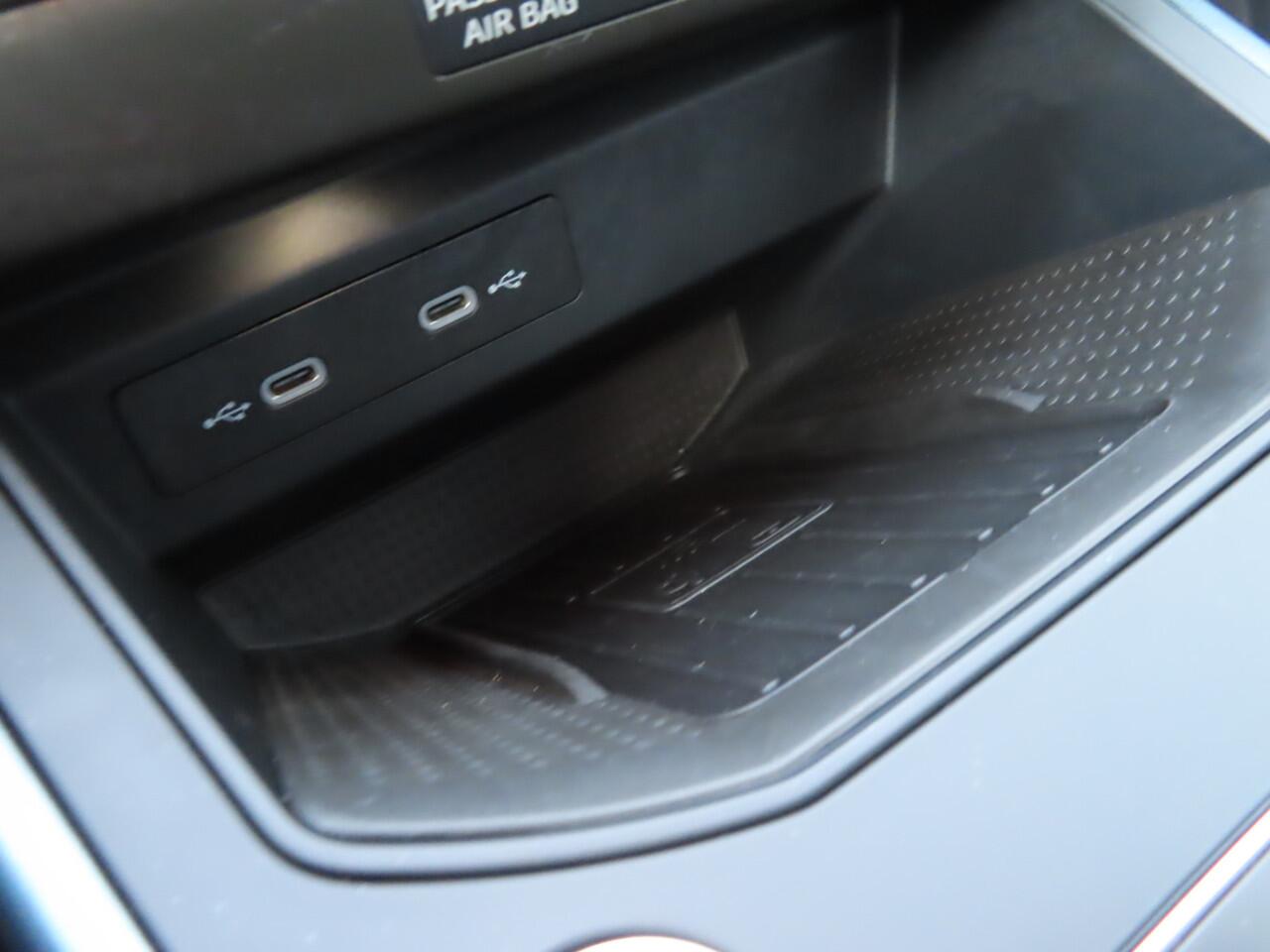 Seat Arona 1.0 EcoTSI Xperience DSG | groot navi scherm | camera | full led | parkassist |