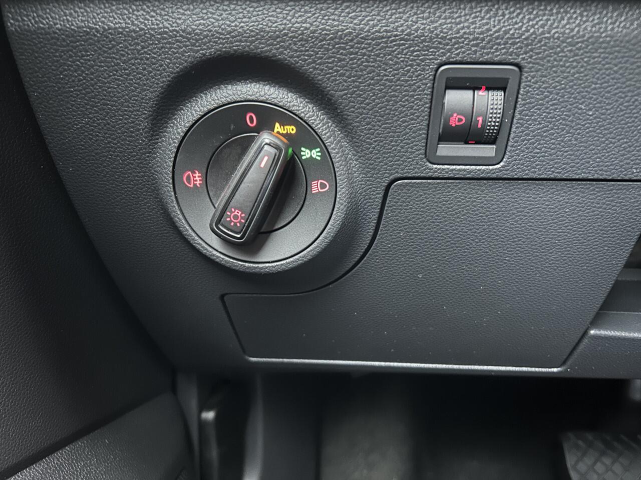 Seat Arona 1.0 TSI Style Business Intense | Automaat | Apple Carplay / Android auto | LED | Stoelverwarming | Lage kmstand |