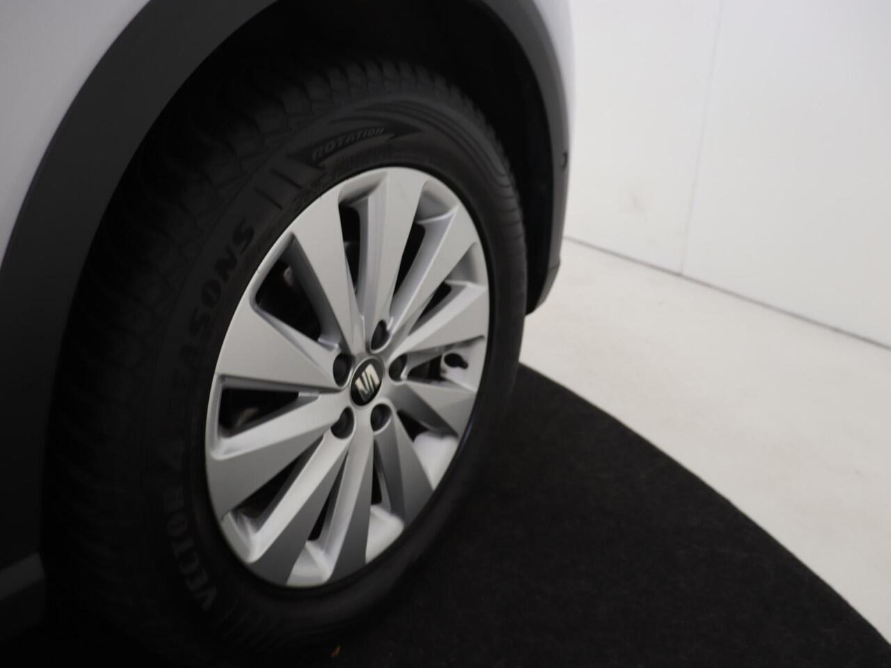 Seat Arona 1.0 TSI Style | Keyless | Parkeerasisstent | Navigatie | Digital cockpit | Dodehoek detectie | Adaptieve cruise control | Achteruitrijcamera |