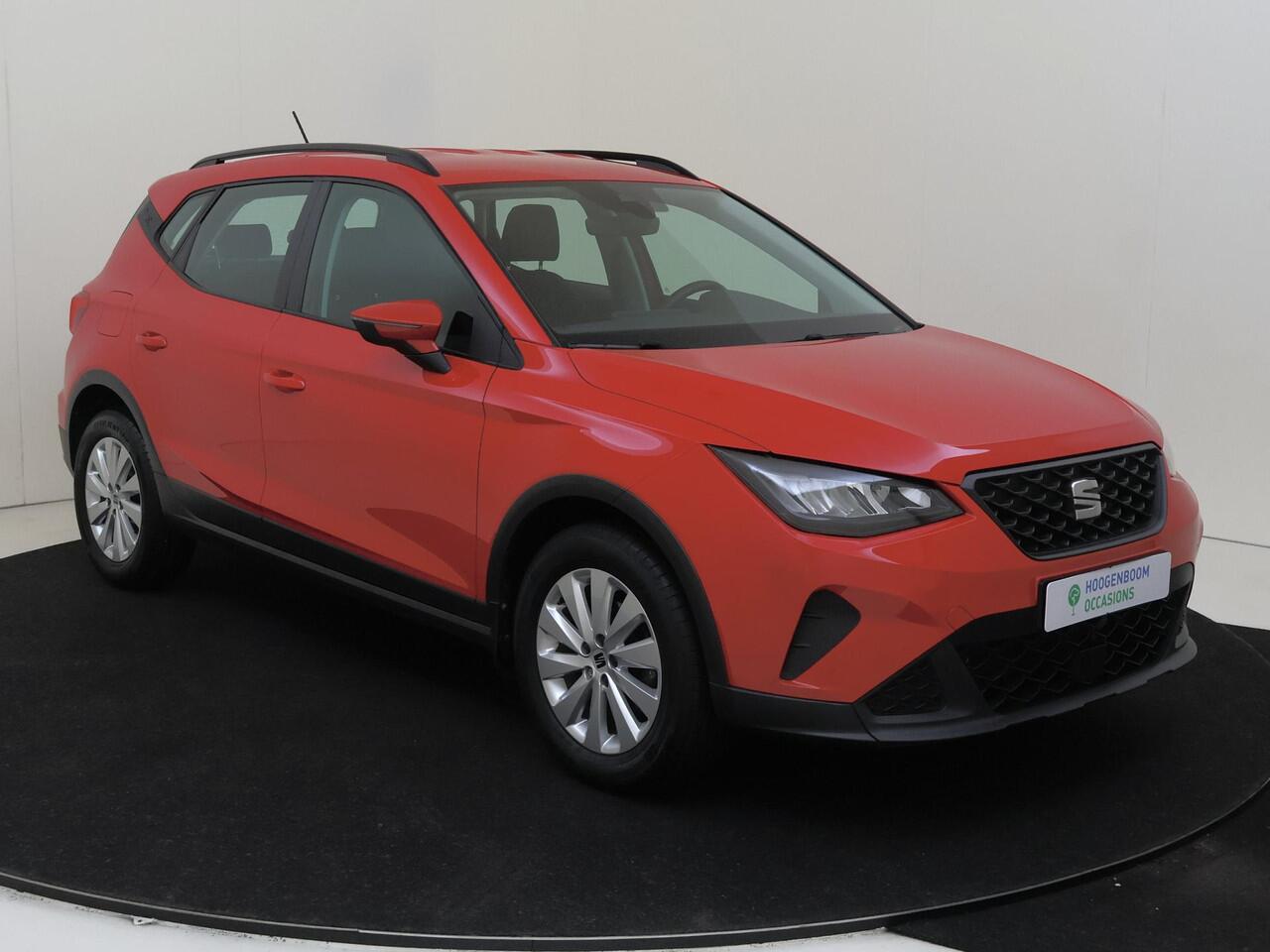 Seat Arona 1.0 TSI Style | Stoelverwarming | CarPlay | Cruise control | Climate control | Lane- en frontassist | Elektrisch inklapbare buitenspiegels | DAB radio |