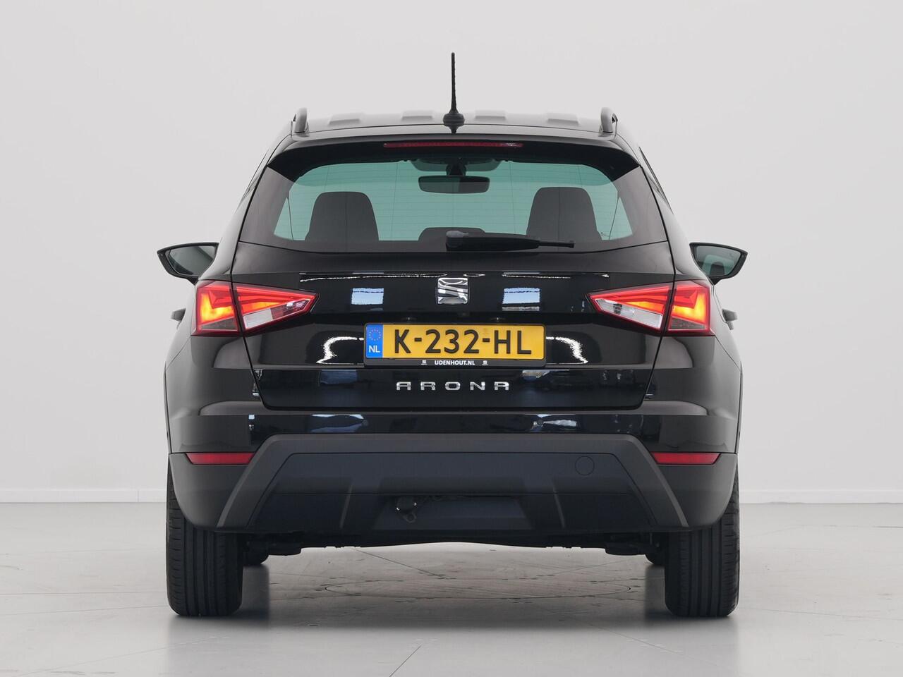 Seat Arona 1.0 TSI 95pk Style Business Intense Trekhaak Navigatie Camera Keyless Acc Parkassist 115
