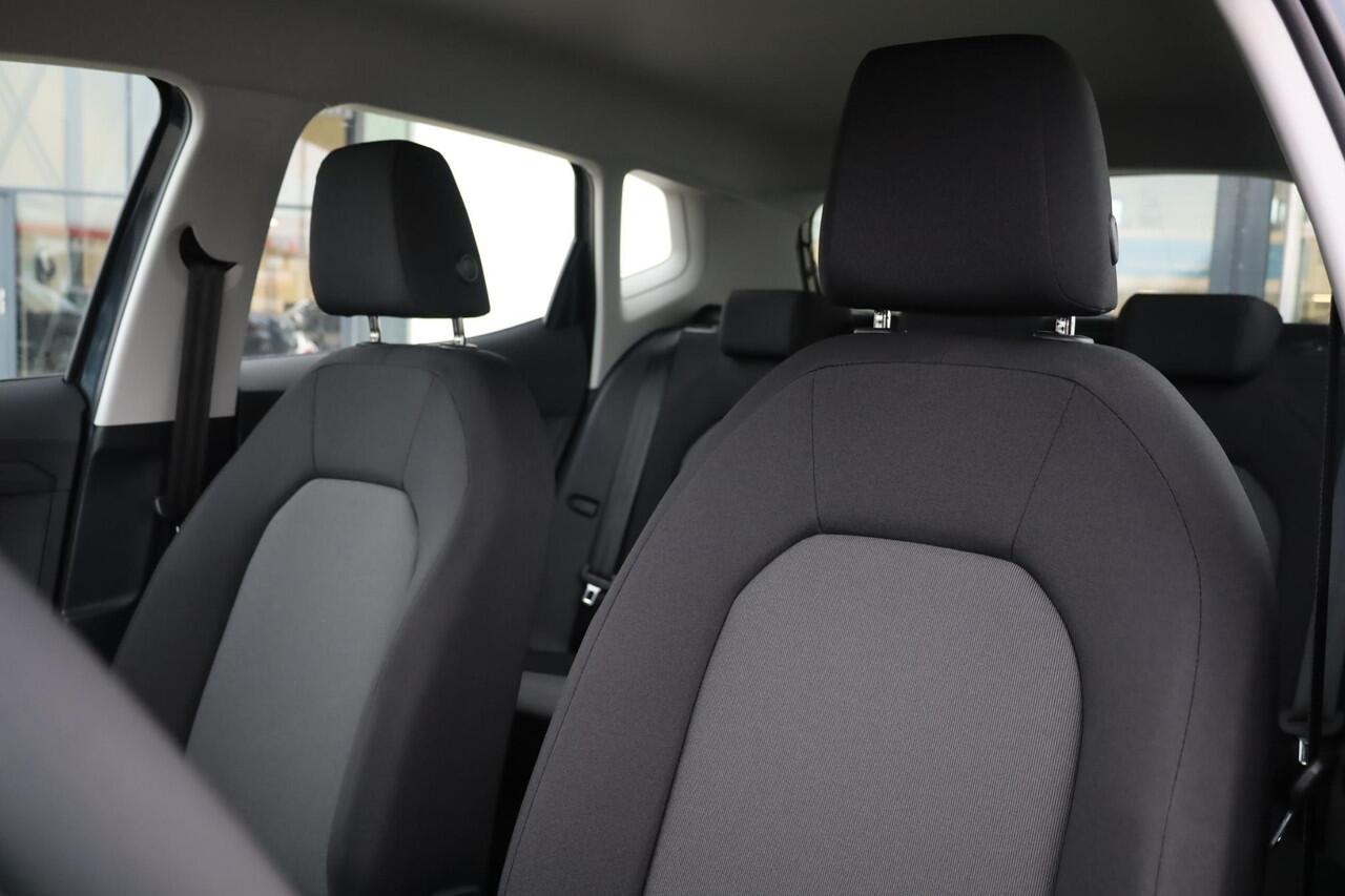 Seat Arona 1.0 EcoTSI Reference 95PK / 70kW, *PRIVATE LEASE VANAF ¤ 369,- | Apple Carplay & Android Auto, cruise control, LED koplampen, volledig digitaal instrumentenpaneel, airco, parkeersensor achter, verkeerstekenherkenning, rijstrooksensor met correctie, DAB, c