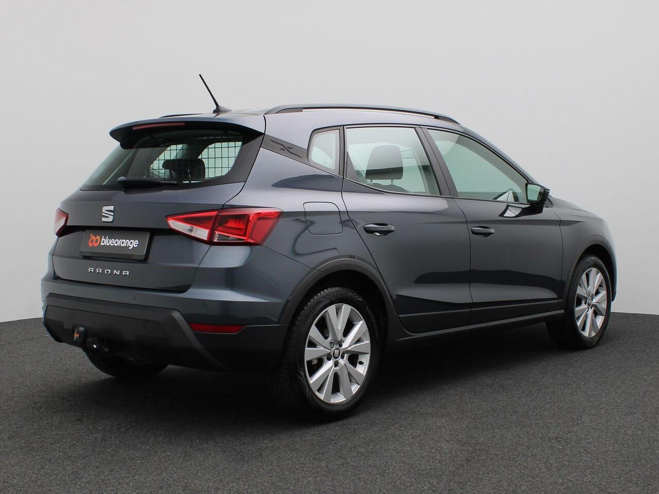 Seat Arona 1.0 TSI Xcellence Business Intense 115PK Trekhaak, 17" LM Velgen, Full LED Koplampen, Stoelverwarming, Cruise Controle, Parkeersensoren achter, Clima, Navi