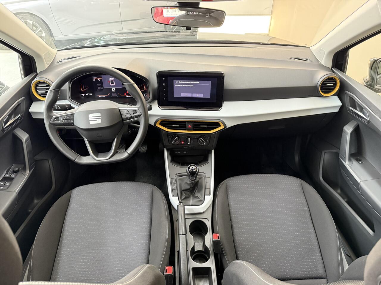 Seat Arona 1.0 EcoTSI Style, 115pk, 2024, 1ste eigenaar, BTW auto, Cruise control, Airco, Navigatie, Carplay, Automatische verlichting, Elektrische ramen, Getinte ruiten, Digaitale tellers