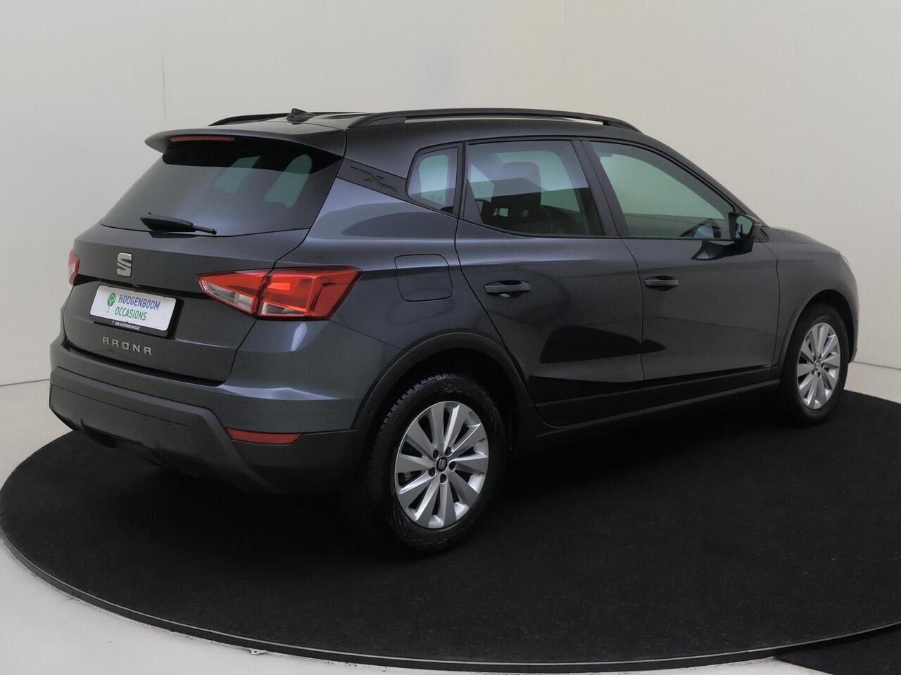 Seat Arona 1.0 TSI Style Business Intense | Parkeerassistent | Navigatie | Dodehoek detectie | Achteruitrijcamera | Adaptieve cruise control | CarPlay | Elektrisch inklapbare buitenspiegels |