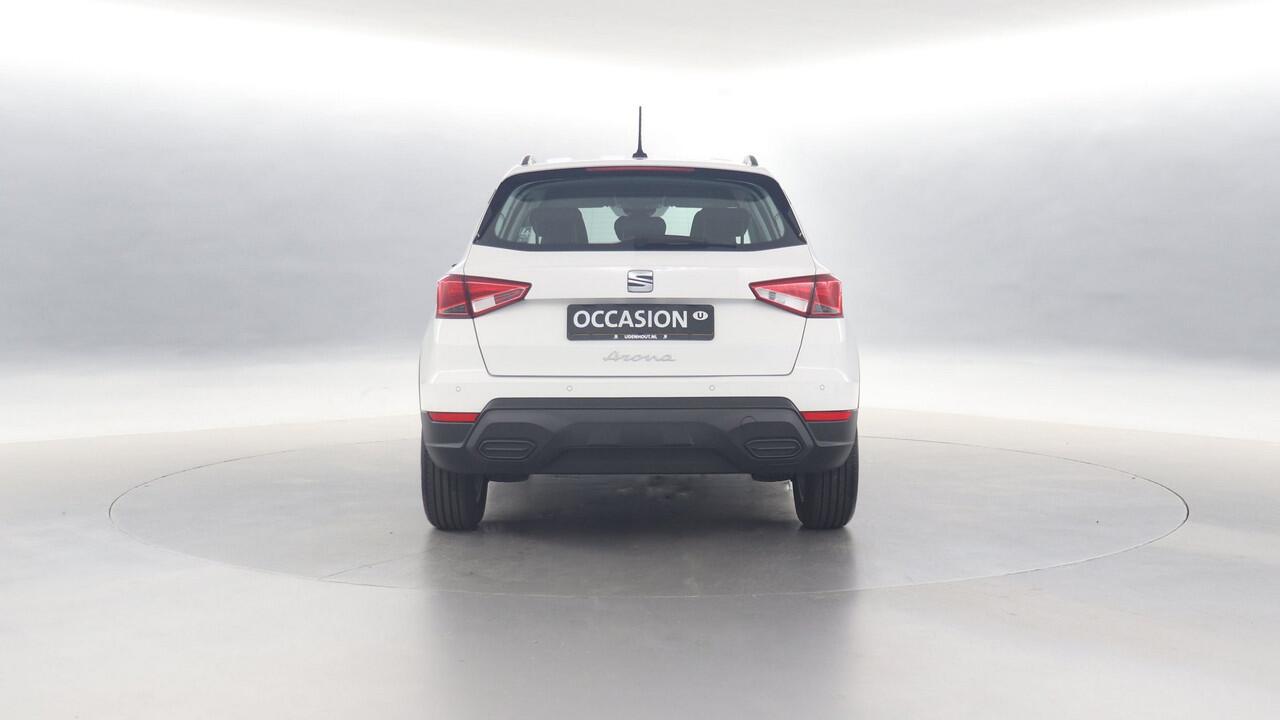 Seat Arona 1.0 TSI 95pk Style / Navigatie via App Connect / Parkeersensoren