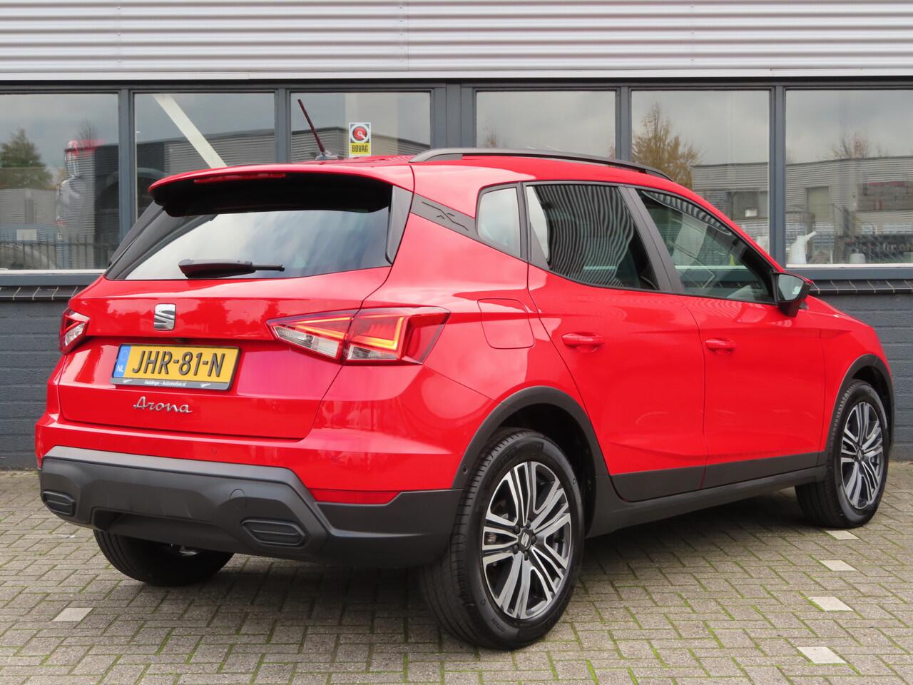 Seat Arona 1.0 EcoTSI Style Business Connect | full led | camera | parkeersensoren voor + achter |