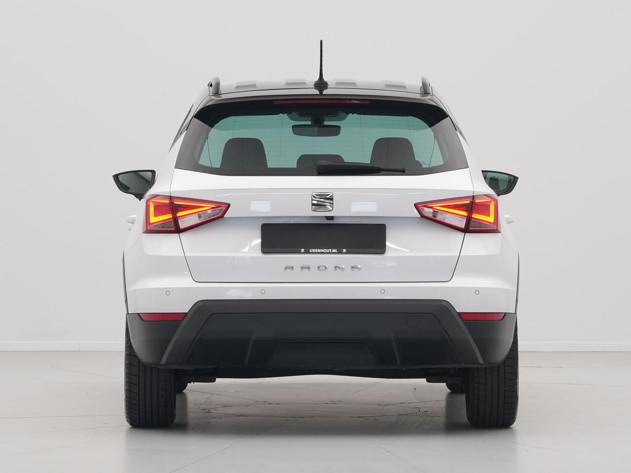 Seat Arona 1.0 TSI 115pk Style Camera Parkassist LED Navigatie Sideassist 177