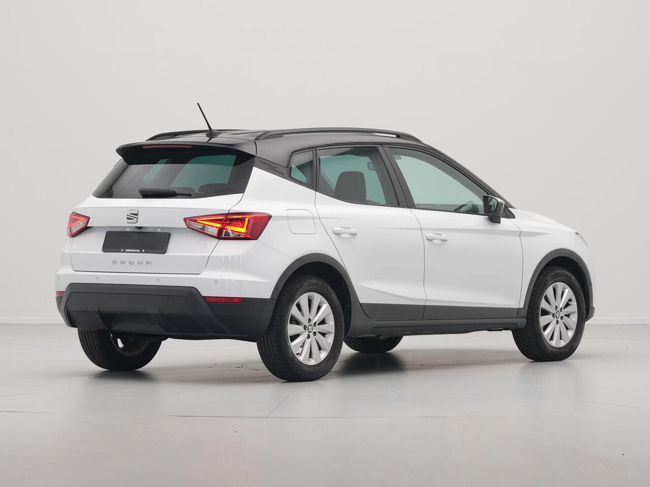 Seat Arona 1.0 TSI 115pk Style Camera Parkassist LED Navigatie Sideassist 177