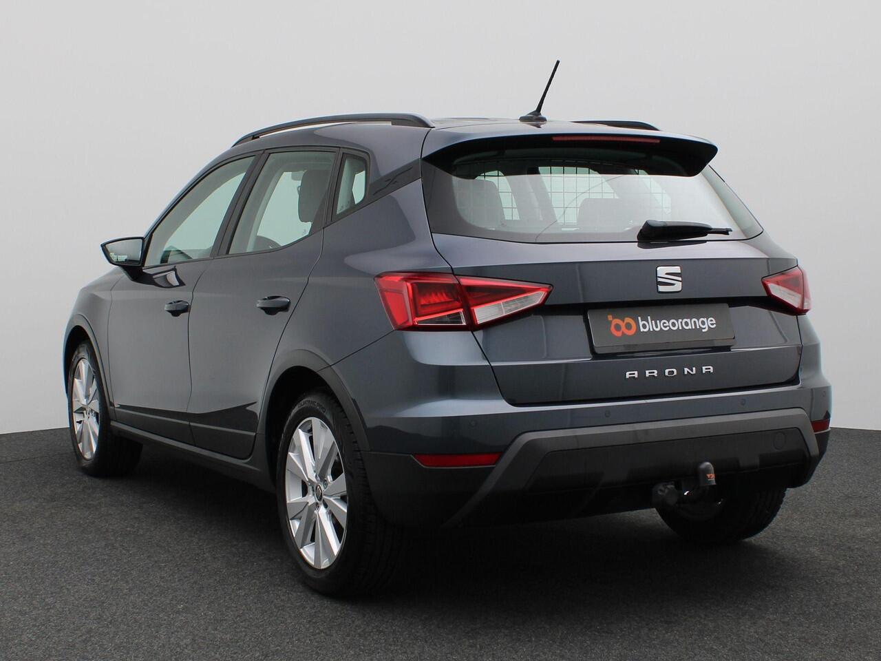 Seat Arona 1.0 TSI Xcellence Business Intense 115PK Trekhaak, 17" LM Velgen, Full LED Koplampen, Stoelverwarming, Cruise Controle, Parkeersensoren achter, Clima, Navi