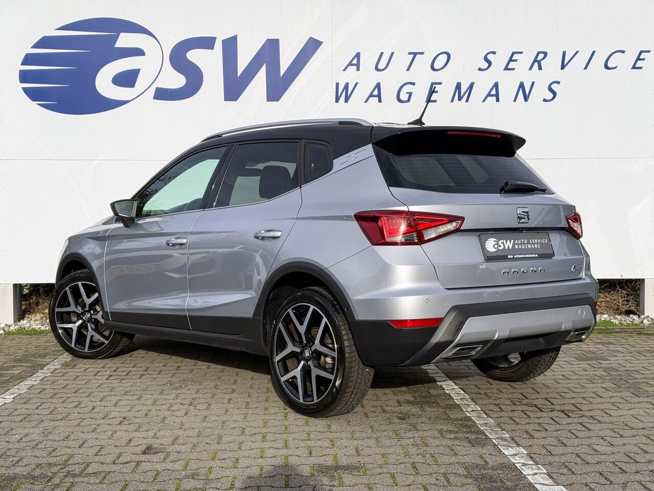 Seat Arona 1.0 TSI FR Business Intense | CarPlay | LED | Camera | Dodehoek | 18 inch