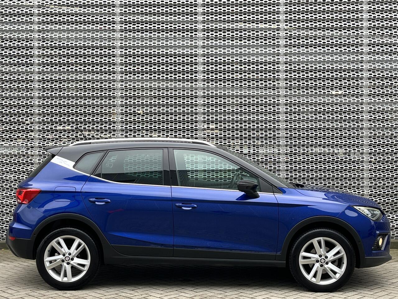 Seat Arona 1.0 TSI FR Business Intense / Digitaal dashboard / Navigatie / App connect / Climate controle / Camera / Parkeersensoren v+a / **