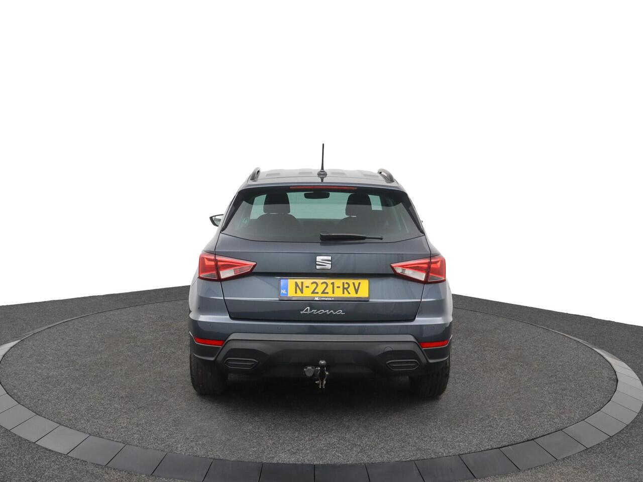 Seat Arona 1.0 TSI Style Business Intense | Navigatie | Parkeercamera | Stoelverwarming | Digitale cockpit