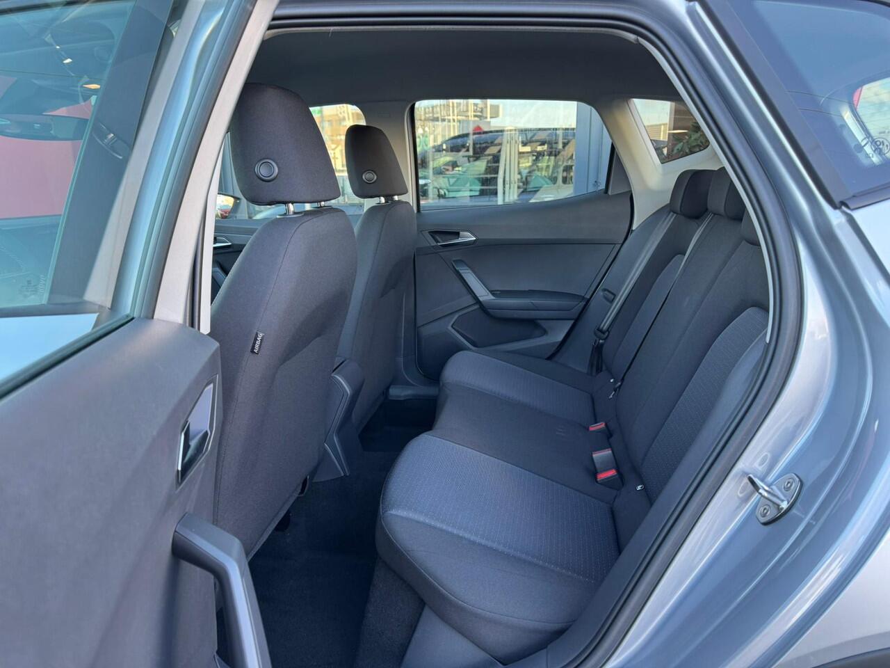 Seat Arona 1.0 EcoTSI Style / DAB+ / Led verlichting / 17'' LMV /