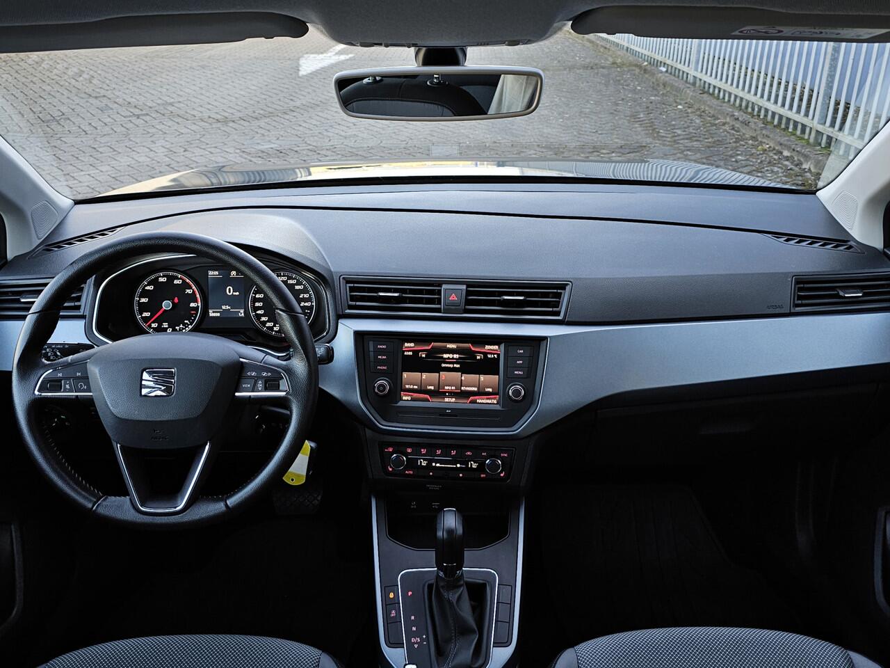 Seat Arona 1.0-115pk TSI Style Business Intense AUTOMAAT ! Gun u het comfort van een automaat ! Volautm. airco dual, stoelverwarming, cruise control, LM wielen, metallic lak