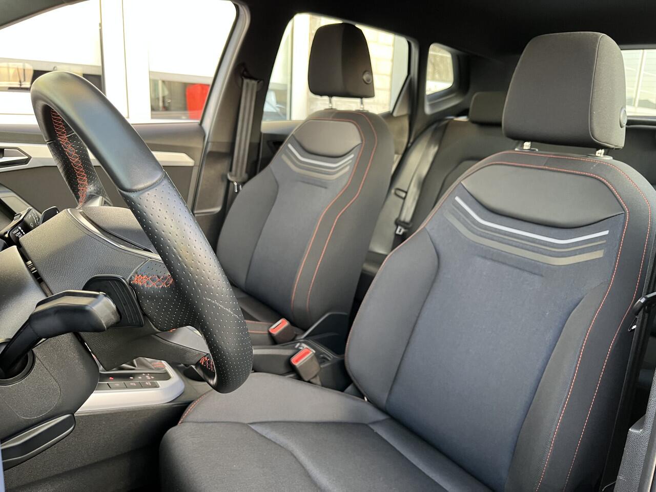 Seat Arona 1.0 TSI FR Business Connect / AUTOMAAT/ FULL LINK/ PARKEER SENSOREN/ CRUISE CONTROL/ NAVI/ DIGITAL DASH/ LANE-ASSIST/ DAB/ CLIMA/ LED/ ISOFIX/ 17'' LMV