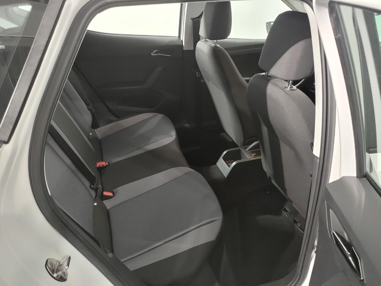 Seat Arona 1.0 TSI 96pk Style Business Intense 71kw Multimedia / Cruise Control / ECC