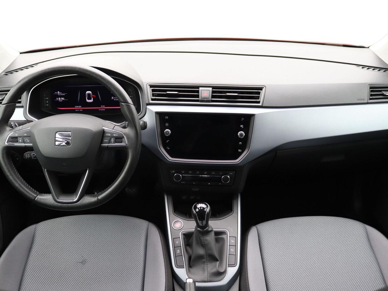 Seat Arona 1.0 TSI Style Business Intense / Adapt. Cruise / Camera / Navi / Origineel NL