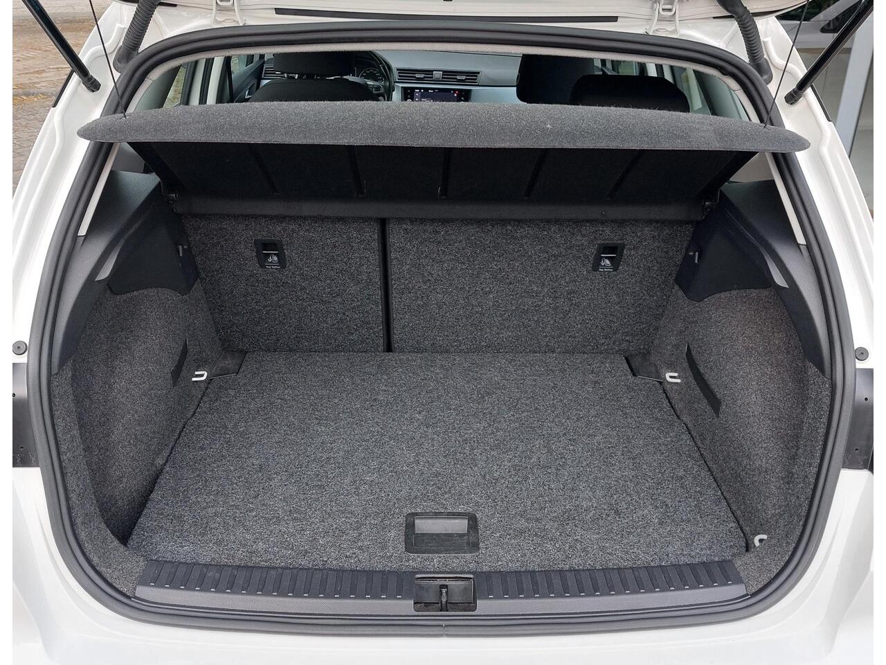 Seat Arona 1.0 TSI Style DAB Navi Apple