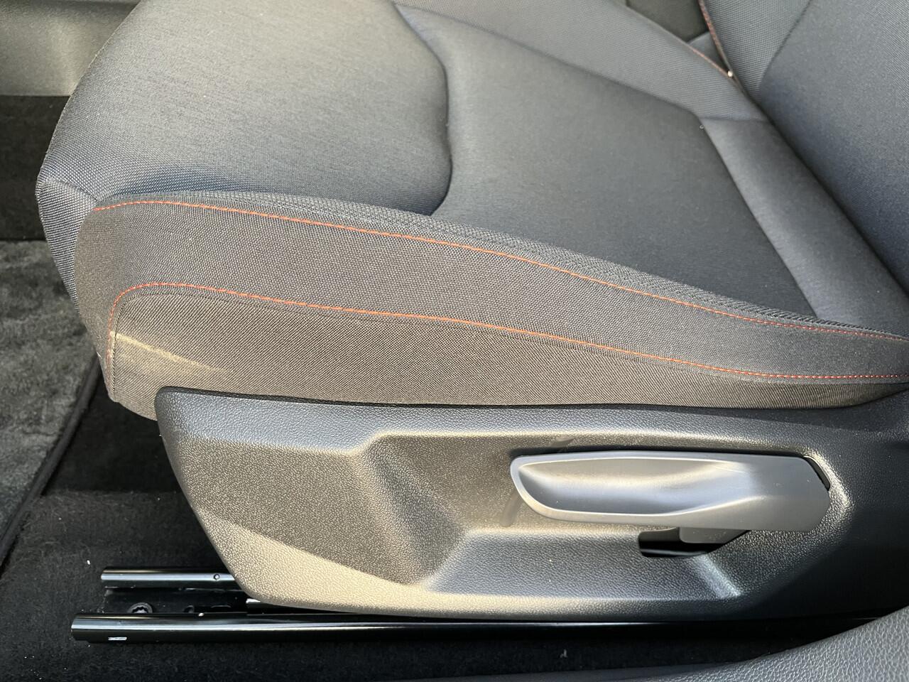 Seat Arona 1.0 TSI FR Business Connect / AUTOMAAT/ FULL LINK/ PARKEER SENSOREN/ CRUISE CONTROL/ NAVI/ DIGITAL DASH/ LANE-ASSIST/ DAB/ CLIMA/ LED/ ISOFIX/ 17'' LMV