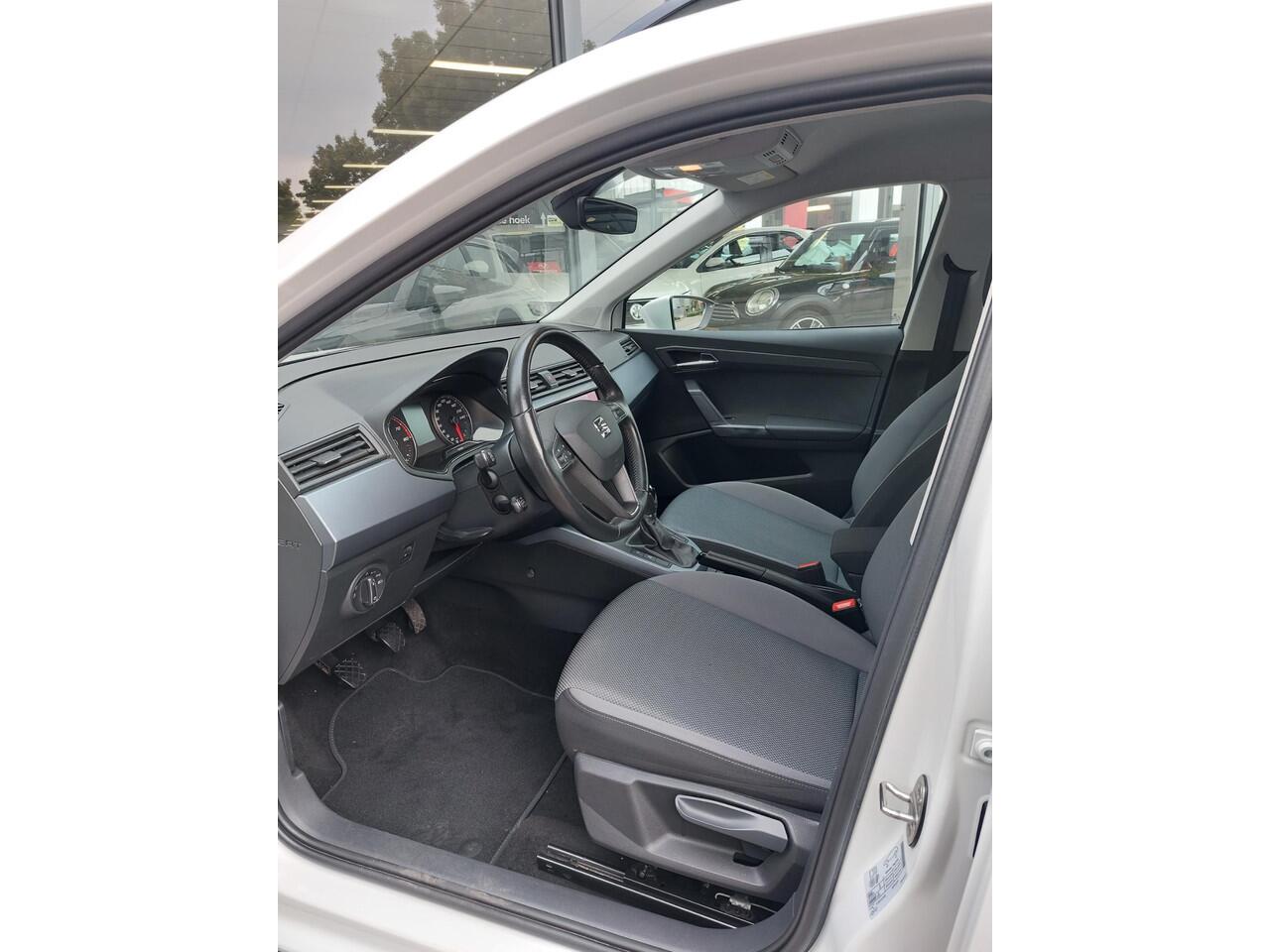 Seat Arona 1.0 TSI Style DAB Navi Apple