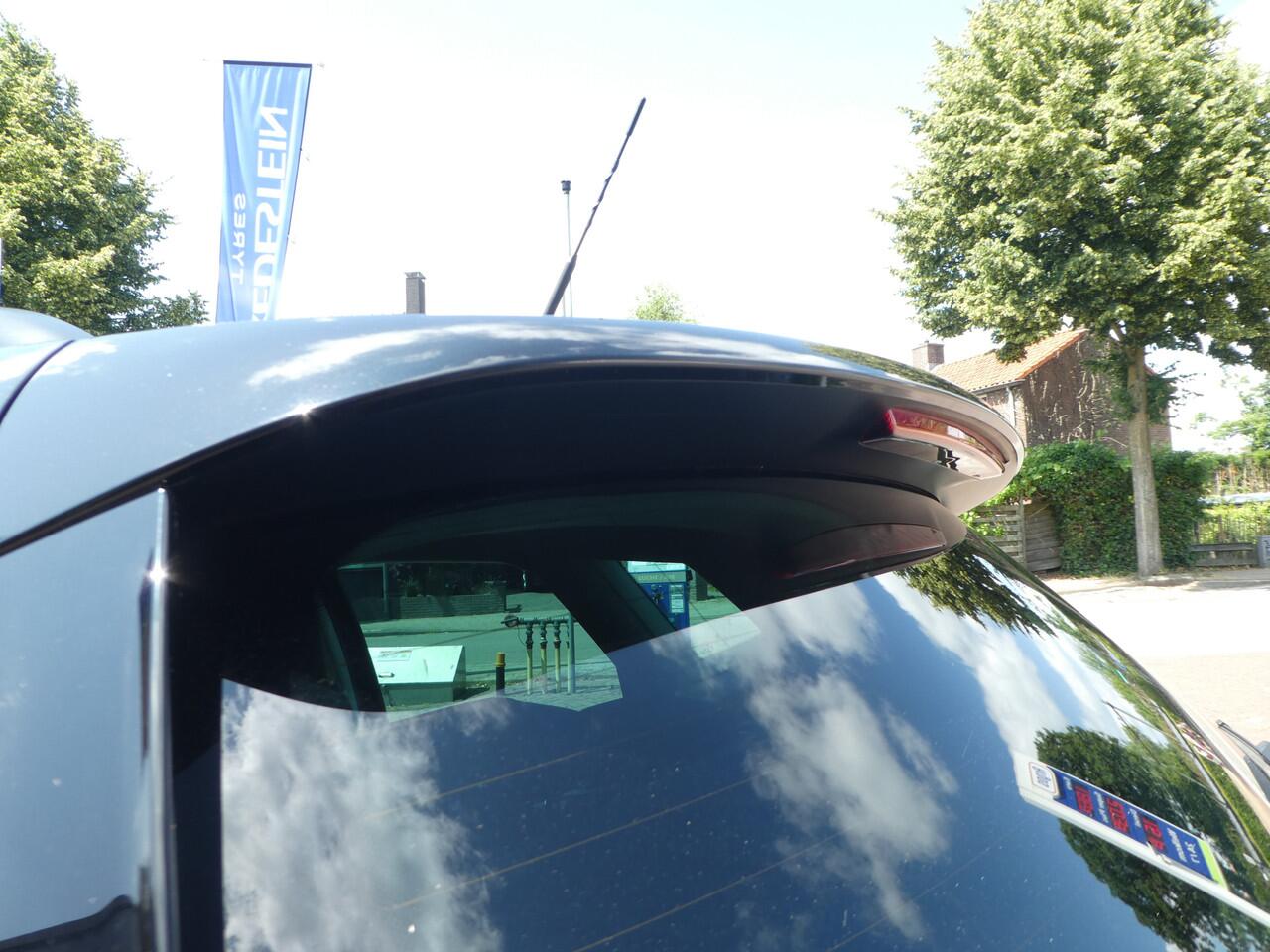 Seat Arona 1.0 TSI Style Business Intense Navi, Android/Carplay, Pdc + Camera achter