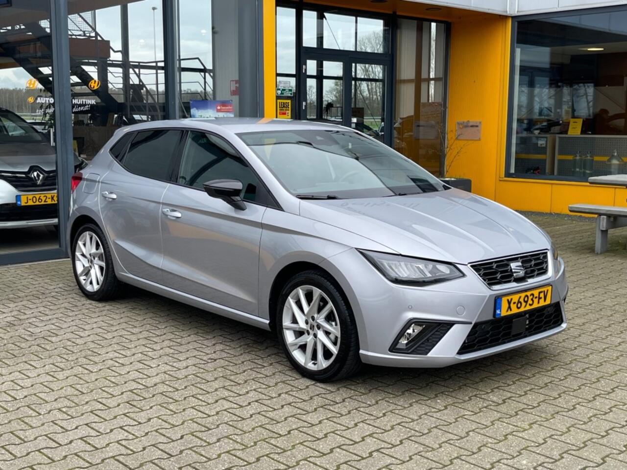 Seat IBIZA 1.0 TSI 110 pk FR Business - LED - Navi/Applecarplay/Android