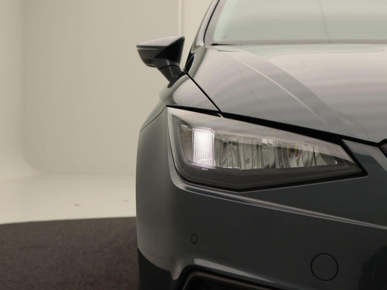 Seat IBIZA 1.0 TSi Style Business Connect | Cruise Control | Climate Control | CarPlay | Stoelverwarming | Parkeersensoren | 81.202 Km!!