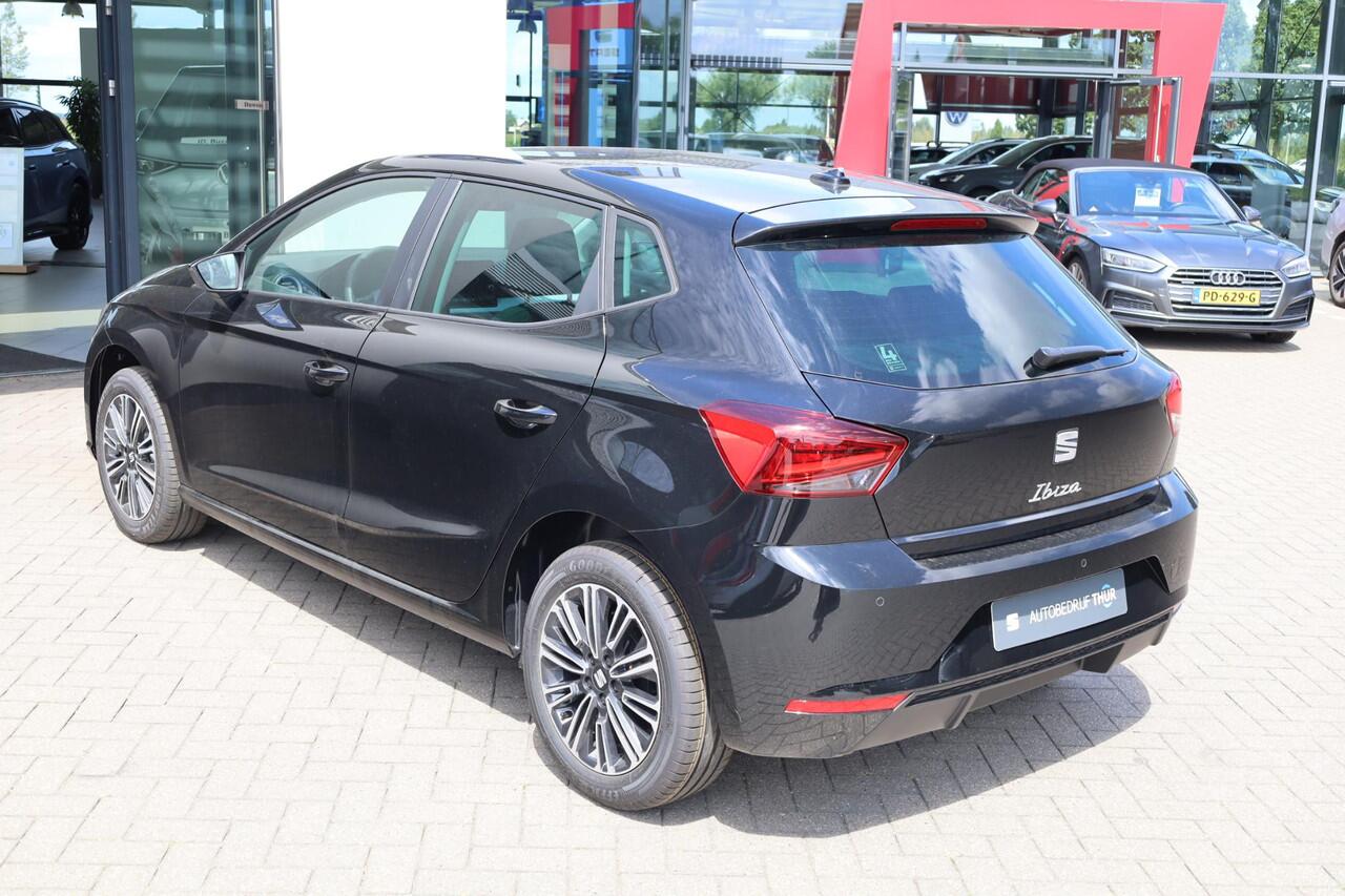 Seat IBIZA 1.0 EcoTSI Style Business Connect 95PK / 70kW Apple Carplay & Android Auto, cruise control, verwarmbare voorstoelen, parkeersensoren voor + achter, airco, volledig digitaal instrumentenpaneel, 16'' LMV 'Design'