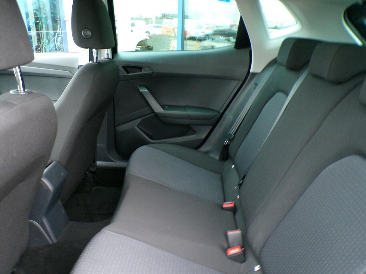 Seat IBIZA 1.0 EcoTSI Style Business Intense, Carplay + Android Auto / Virtual Cockpit / Full LED. / Sensoren V + A / Stoelverwarming / 16'' LMV