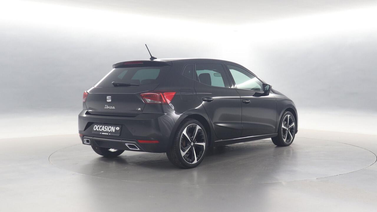 Seat IBIZA 1.0 EcoTSI 95pk FR Business Connect / Navigatie via App Connect / Stoelverwarming / Camera