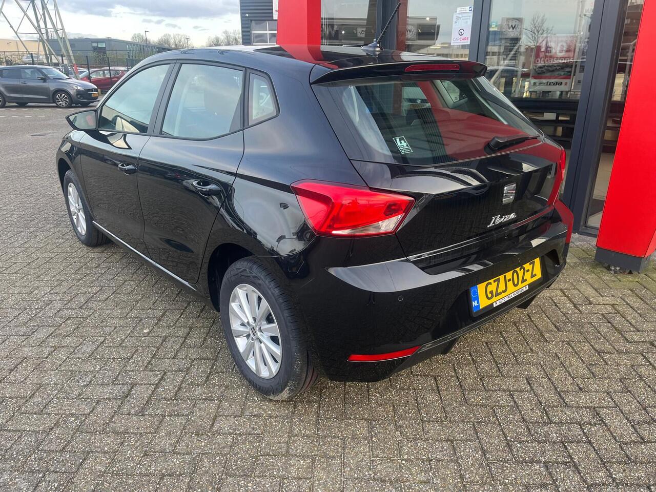 Seat IBIZA 1.0 EcoTSI Style Plus / CARPLAY ANDROID AUTO / 15''LMV / PDC ACHTER /