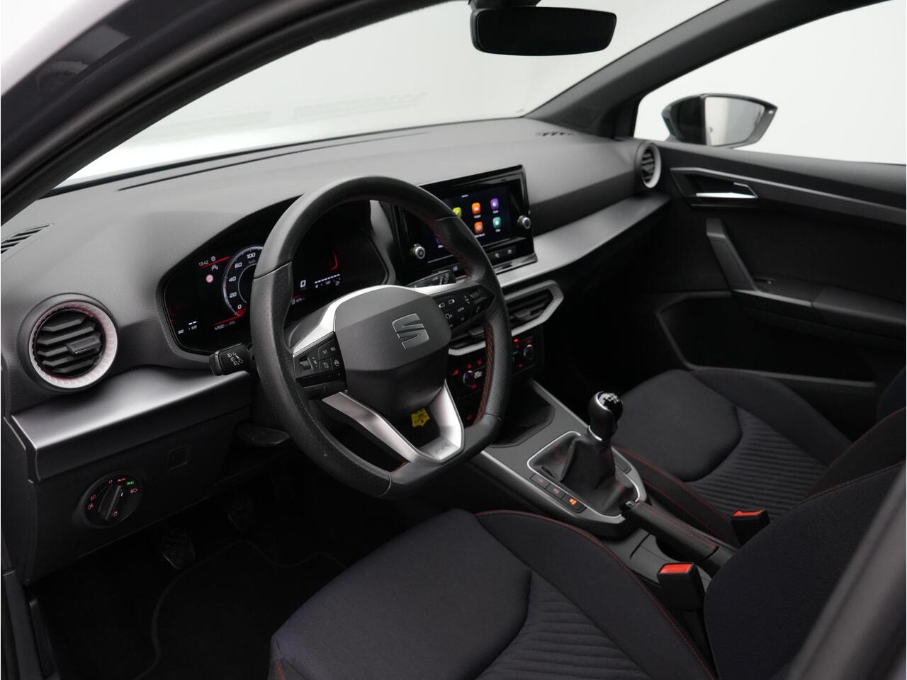 Seat IBIZA 1.0 EcoTSI 115 pk FR Anniversary | Parkeersensoren voor/achter | Virtual Cockpit | Carplay | Climatronic