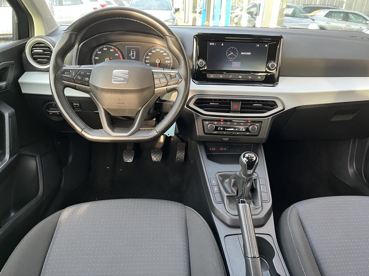 Seat IBIZA 1.0 TSI Style / PARK.SENSOREN/ FULL LINK/ CRUISE CONTROL/ ARMSTEUN/ LANE-ASSIST/ CLIMA/ DAB/ START-STOP SYSTEEM/ MULTIFUNCTIONEEL STUUR/ ISOFIX/ 15'' LMV