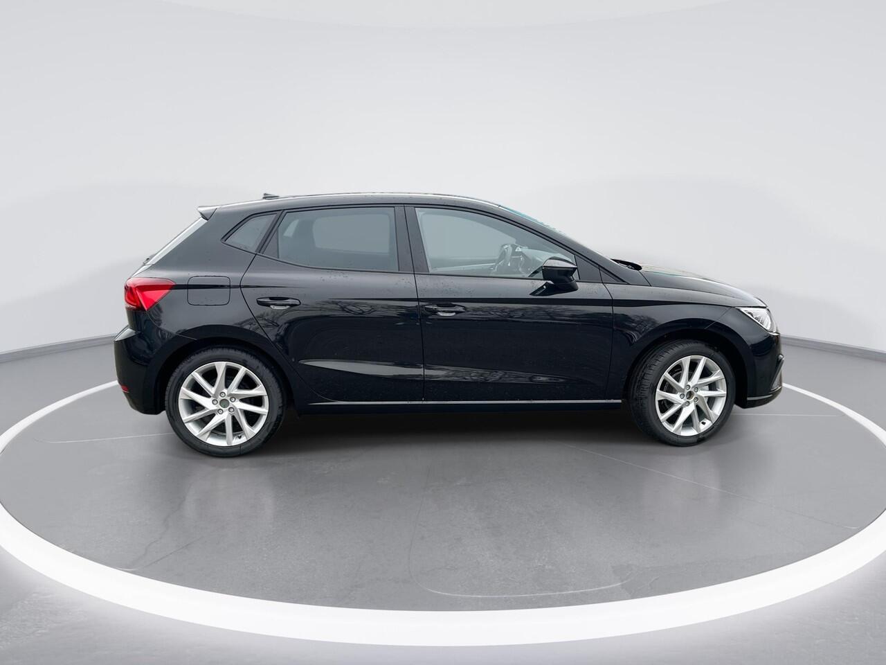 Seat IBIZA FR Business Connect 1.0 EcoTSI 70 kW / 95 PK Hatch | Metallic Lak | Herwaardering! | Privatelease 410,- Per maand!