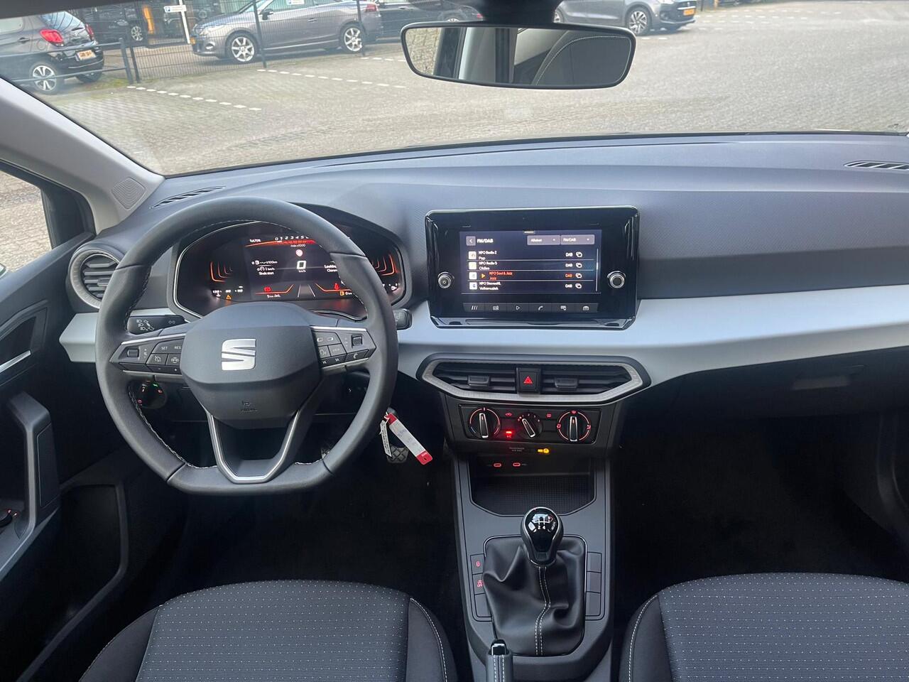 Seat IBIZA 1.0 EcoTSI Style Plus / CARPLAY ANDROID AUTO / 15''LMV / PDC ACHTER /