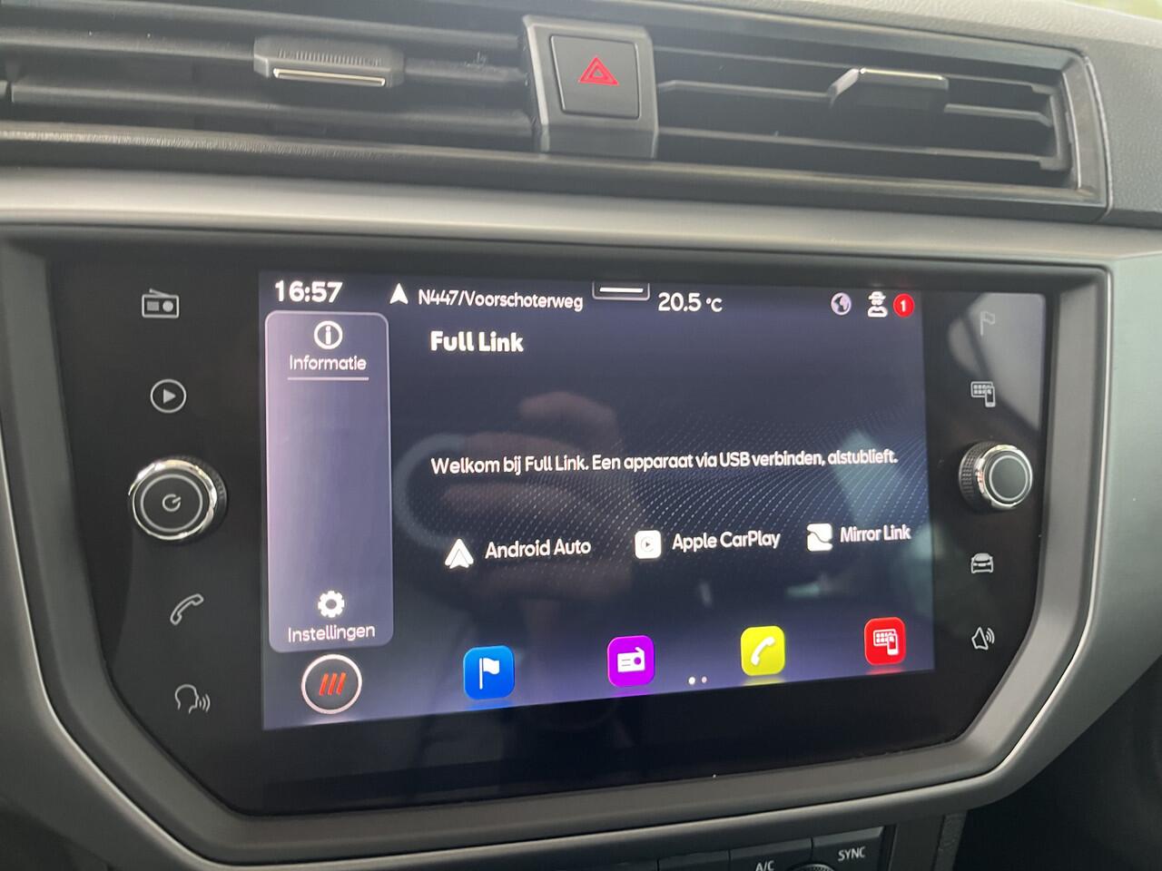 Seat IBIZA 1.0 TSI Style Business Intense / Getint glas / Climate control / PDC / Camera