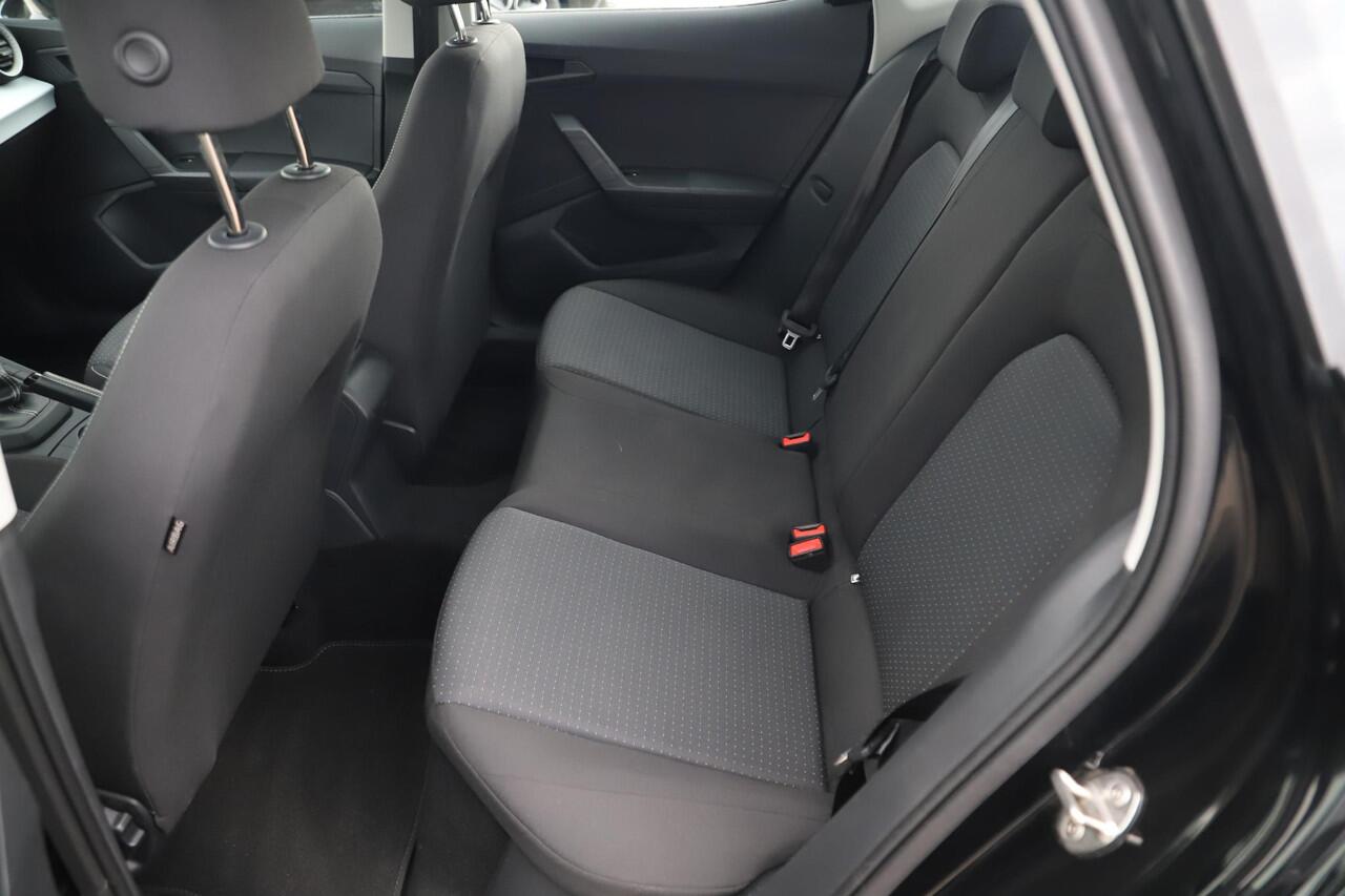 Seat IBIZA 1.0 EcoTSI Style 95PK NAP Full LED Carplay Android Draadloos 15 inch LMV Rijstrooksensor Parkeersensor Climate Cruise Control