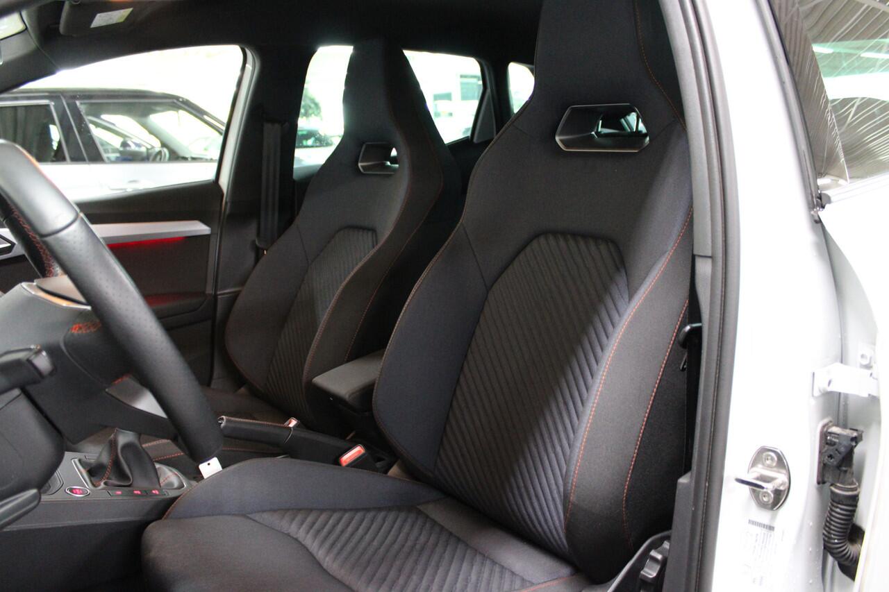 Seat IBIZA 1.0 EcoTSI FR 115pk 5 jaar garantie / Full Led / Side Assist / Navigatie / Camera / Keyless / 18 inch