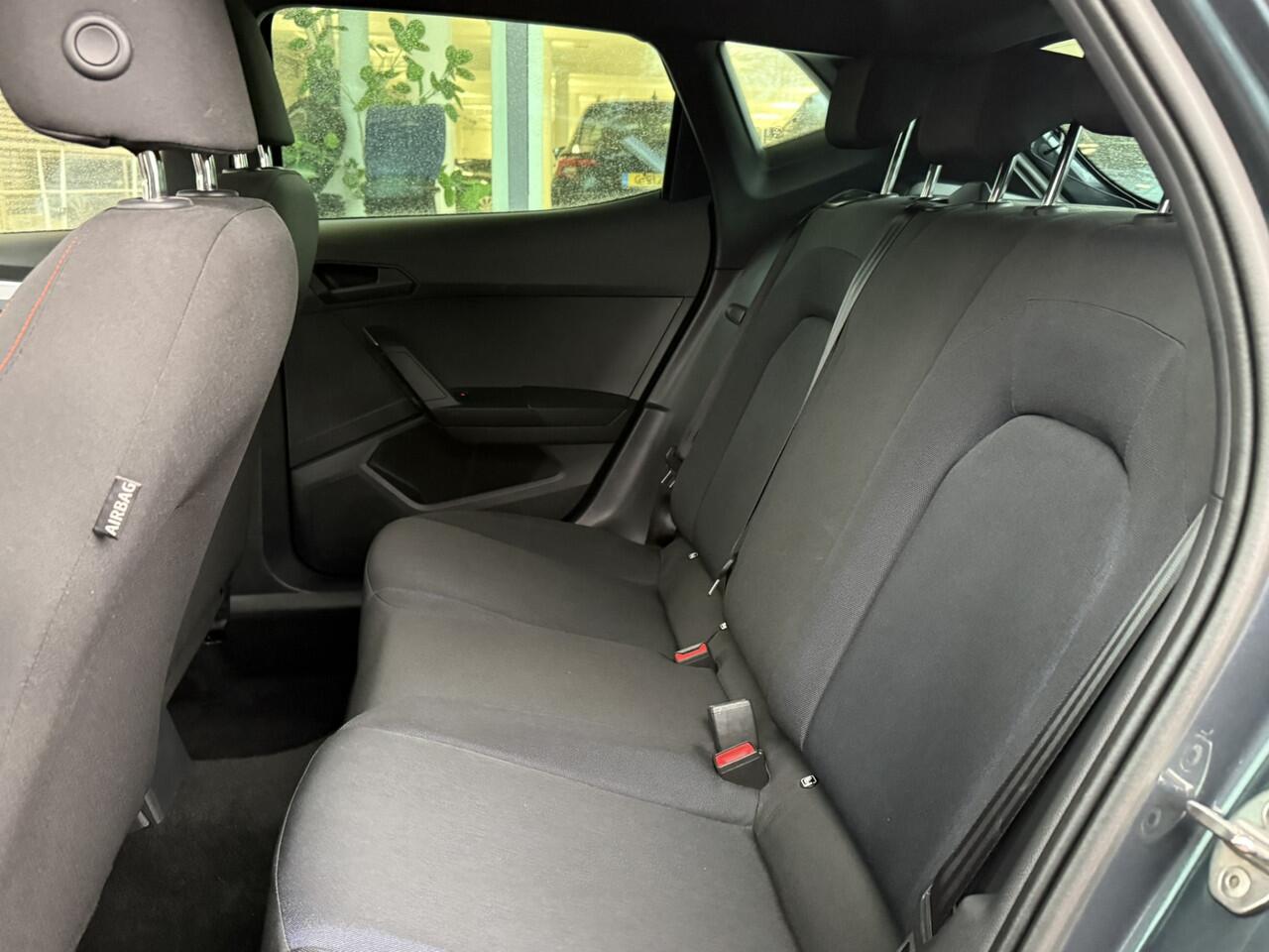 Seat IBIZA 1.5 TSI DSG FR / Panorama dak / Virtual cockpit / 18'' LMV / Navigatie / Carplay