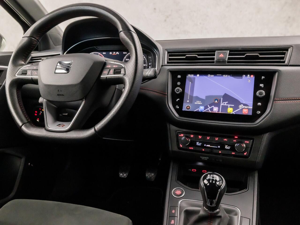 Seat IBIZA 1.0 TSI FR Intense Sport (VIRTUAL COCKPIT, APPLE CARPLAY, LEDER/ALCANTARA, BEATS AUDIO, STOELVERWARMING, SPORTSTOELEN, ADAPTIVE CRUISE, CAMERA, LED KOPLAMPEN, KEYLESS, NIEUWSTAAT)