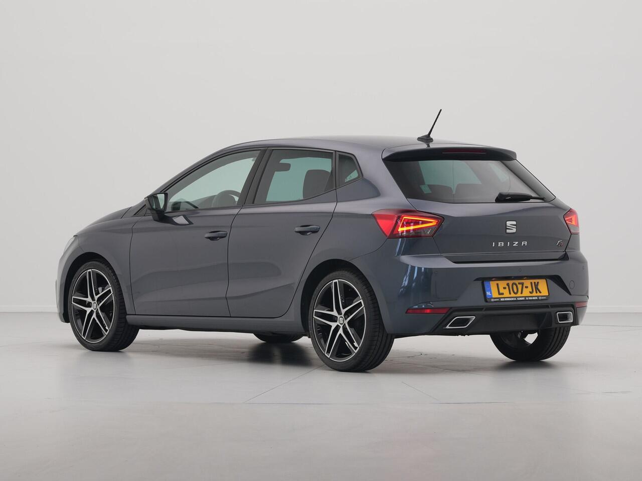 Seat IBIZA 1.0 TSI 95pk FR Business Intense Navigatie Camera Clima Carplay 129