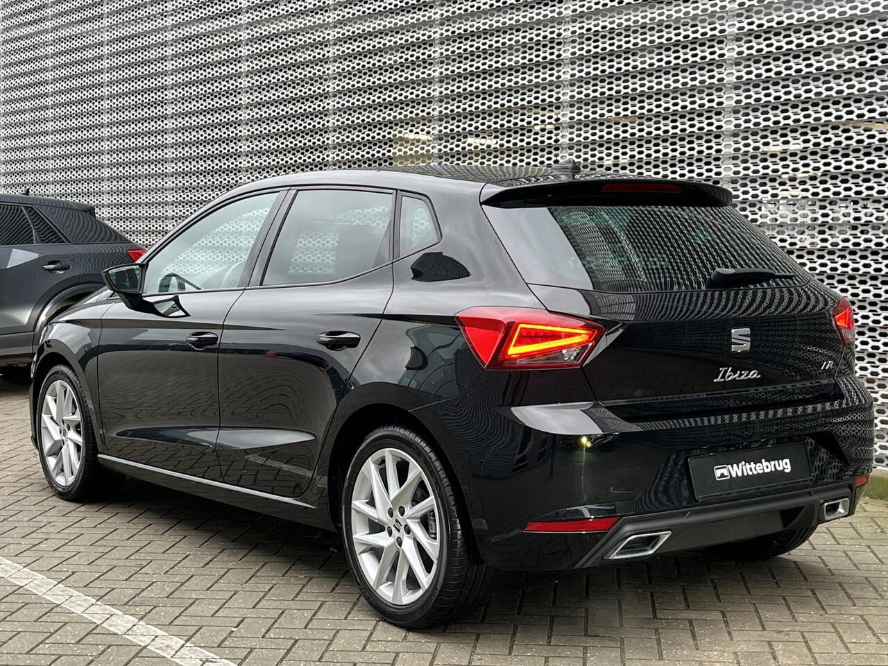 Seat IBIZA 1.0 TSI 110PK FR / Facelift / Digitale Cockpit / Panoramadak / Led / Achteruitrijcamera / Lane Assist / Beats Audio