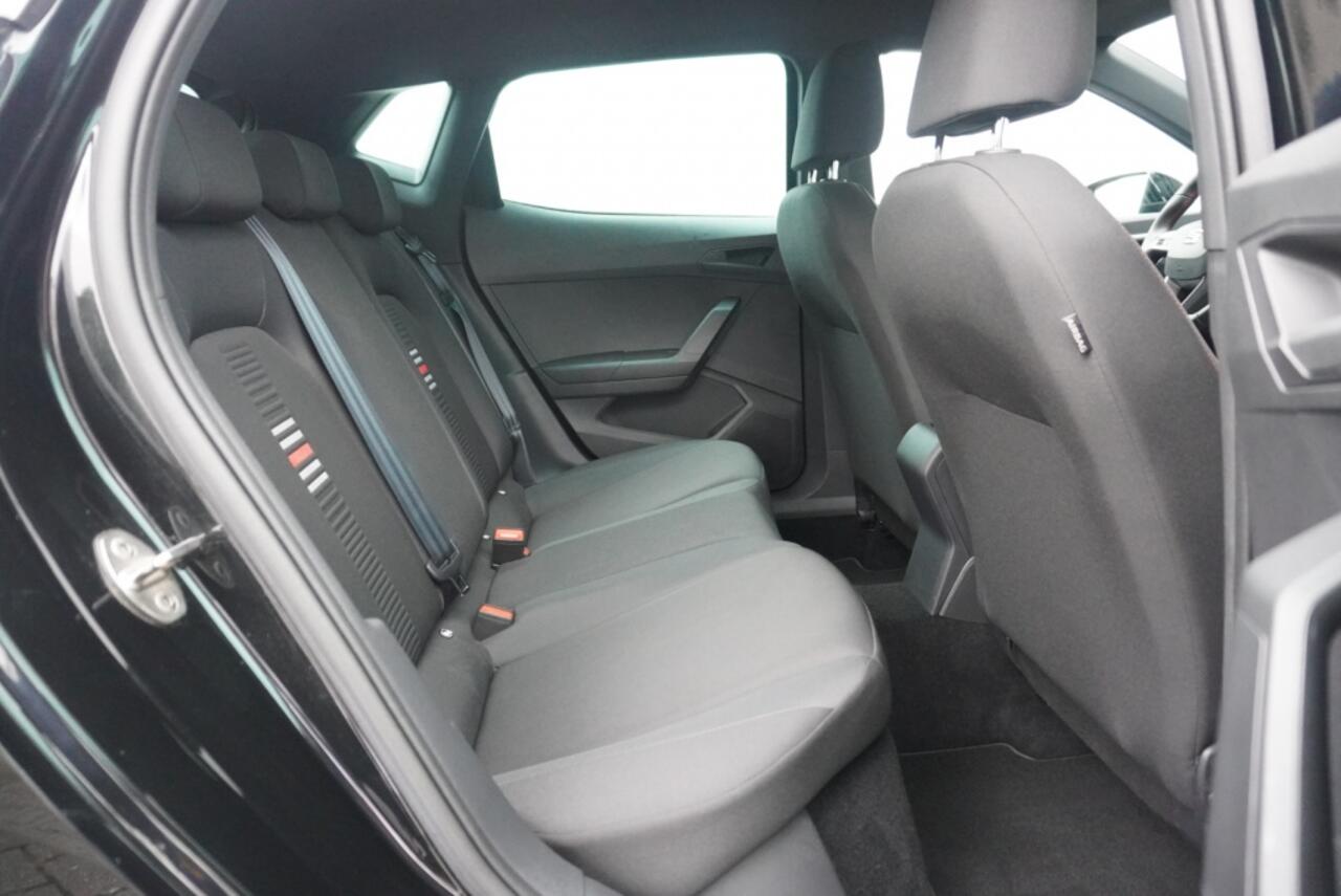 Seat IBIZA 1.0 TSI FR BnsInt. Navigatie | CarPlay | Park. sensoren | Camera