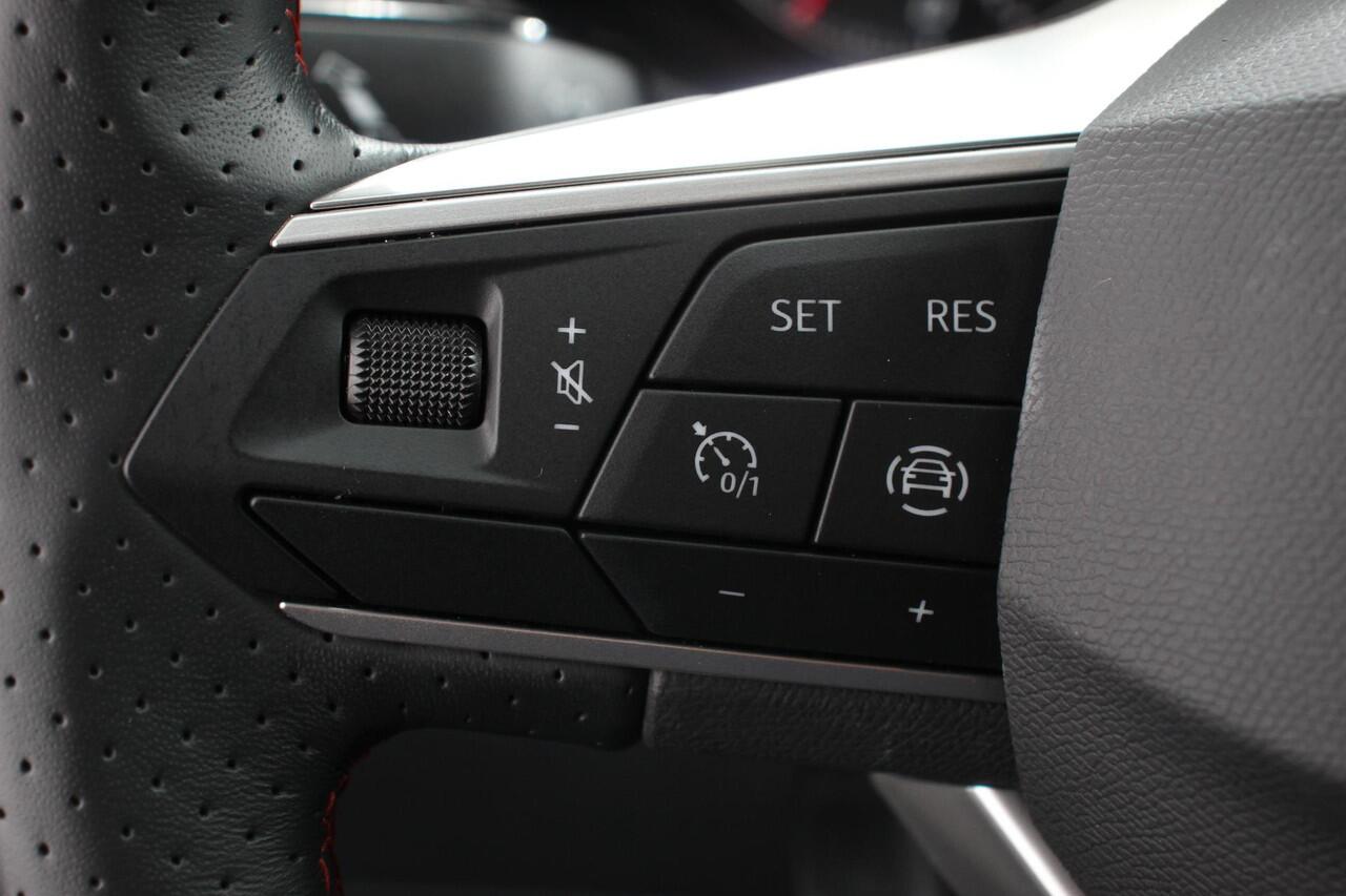 Seat IBIZA 1.0 FR DEMO! Navigatie Apple Carplay/Android Auto Climate Control Cruise Control Stoelverwarming