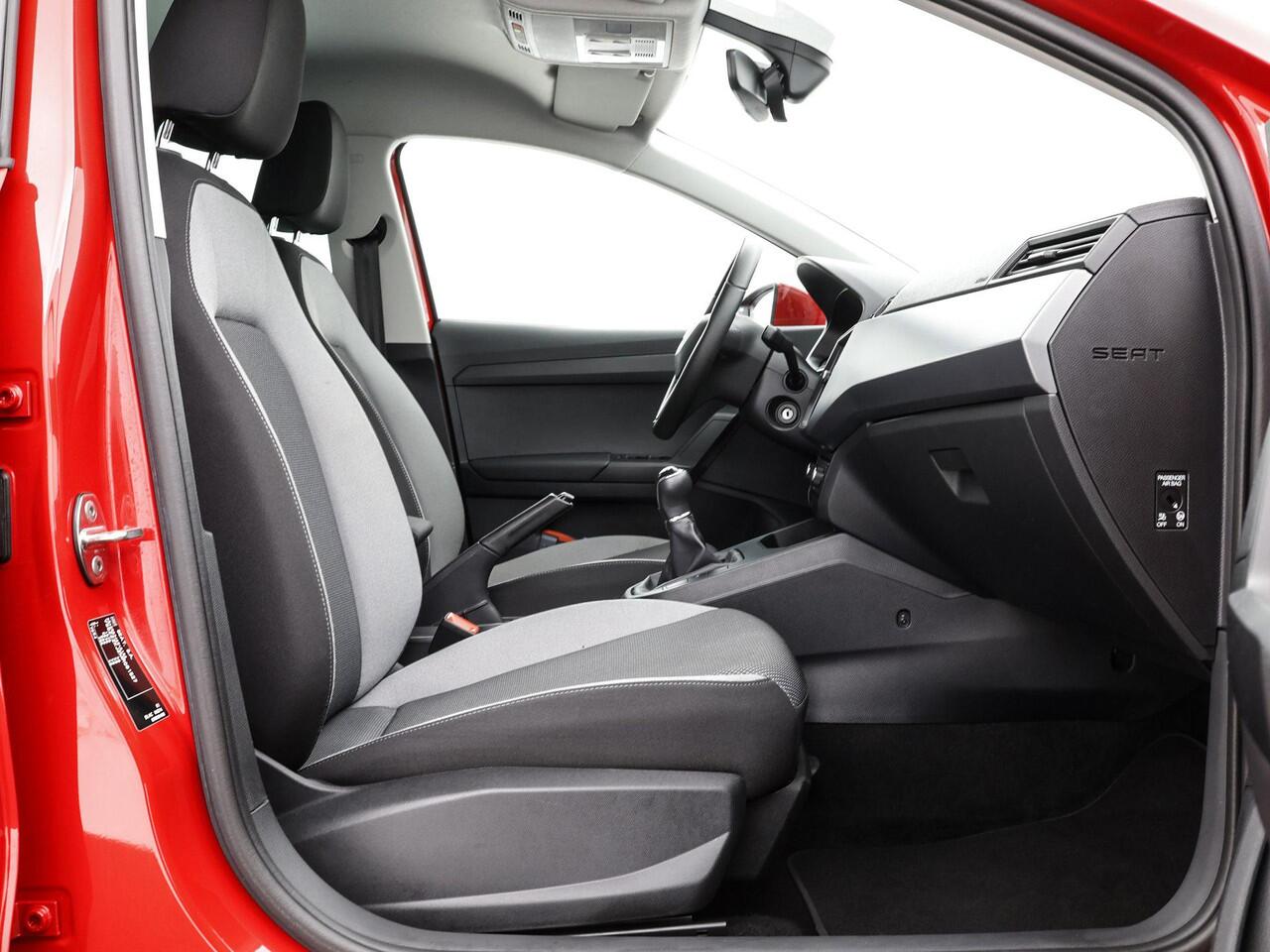 Seat IBIZA 1.0 TSI 95pk Style Business Intense · Camera · P-Sensoren · Apple/Android Car Play · Navigatie · 15'' Inch ·