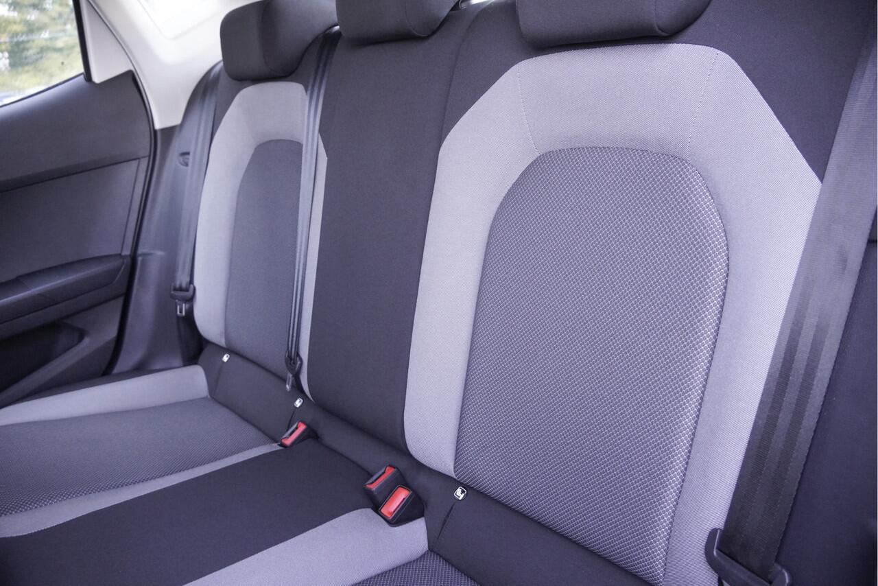 Seat IBIZA 1.0 TSI 5drs Style BJ2021 Pdc | App-Connect | Climate control | Cruise control | Getint glas