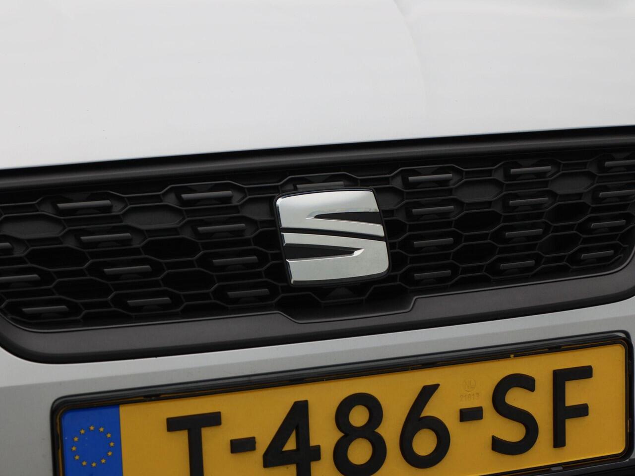 Seat IBIZA 1.0 TSi Style | LED | Carplay | Sensoren | Adaptive Cruise | Climate Control | Leder stuur | 15 Inch | 55.258 Km!!