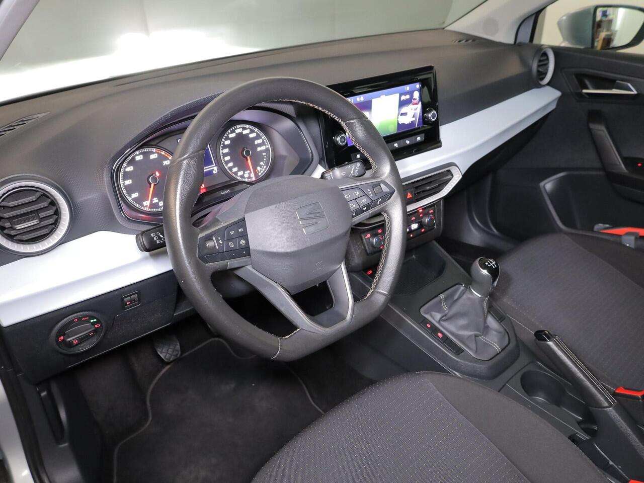 Seat IBIZA 1.0 EcoTSI Style 95 pk | Navigatie via App | Autom. airco | Parkeersensoren achter | LED koplampen |